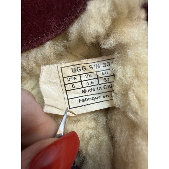 Women's 6 M Ugg Ansley 3312 Burgundy Suede Leather Slippers Moccasins Fur Lined - Picture 10 of 16